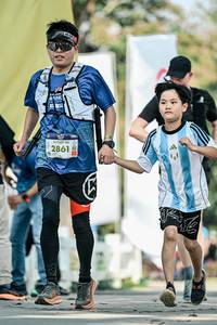 BIB: 
                            <button type="button" onclick="openModal(25948268)" class="btn btn-primary btn-sm float-right btn-popup" data-toggle="modal" data-target=".modal-high-quality">
                        <i class="fas fa-shopping-cart"></i> Add to Cart
                    </button>
                                            <button type="button" onclick="isThisMe(25948268, true)" class="btn btn-success btn-sm float-right btn-popup btn-isme hidden" data-toggle="tooltip" data-placement="bottom" title="นี่คือรูปของคุณใช่ไหม คลิกที่นี่เพื่อเอาเข้าอัลบั้ม">
                        <i class="fas fa-plus"></i> Add to album
                    </button>
                    <button type="button" onclick="isThisMe(25948268, false)" class="btn btn-warning btn-sm float-right btn-popup btn-isnotme hidden">
                        <i class="fas fa-ban"></i> Remove from album
                    </button>